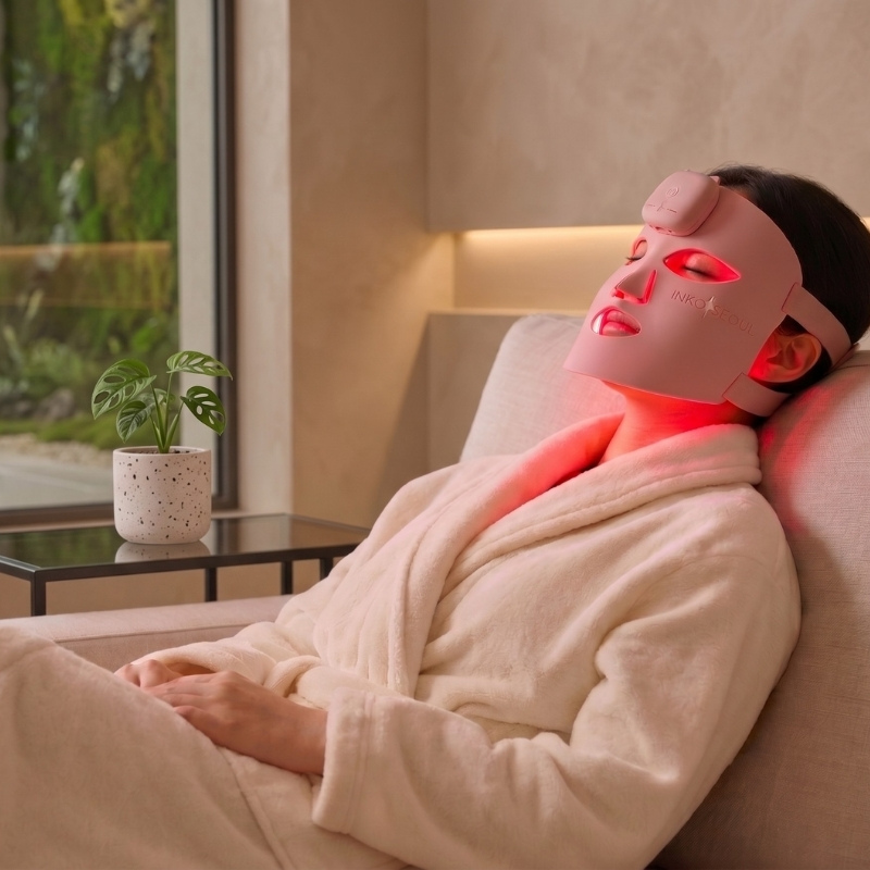 INKO Seoul LED mask model 1